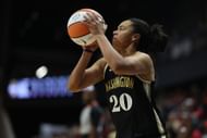 Kristi Toliver: Connecticut Sun v Washington Mystics